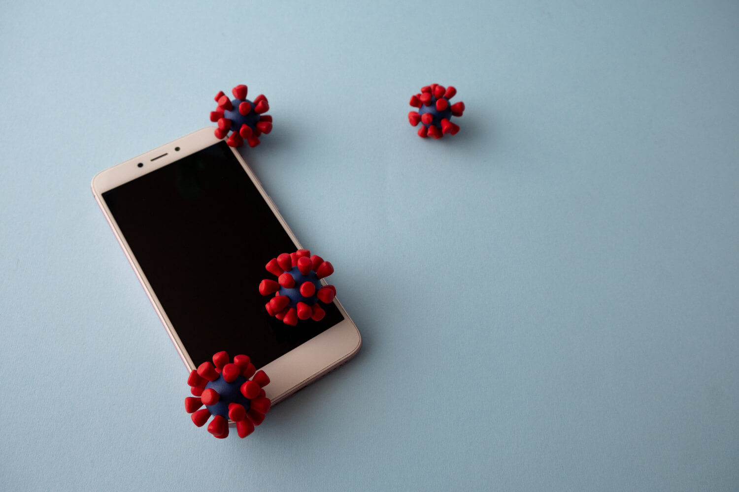 smartphone sursa de bacterii smartphone sursa de bacterii